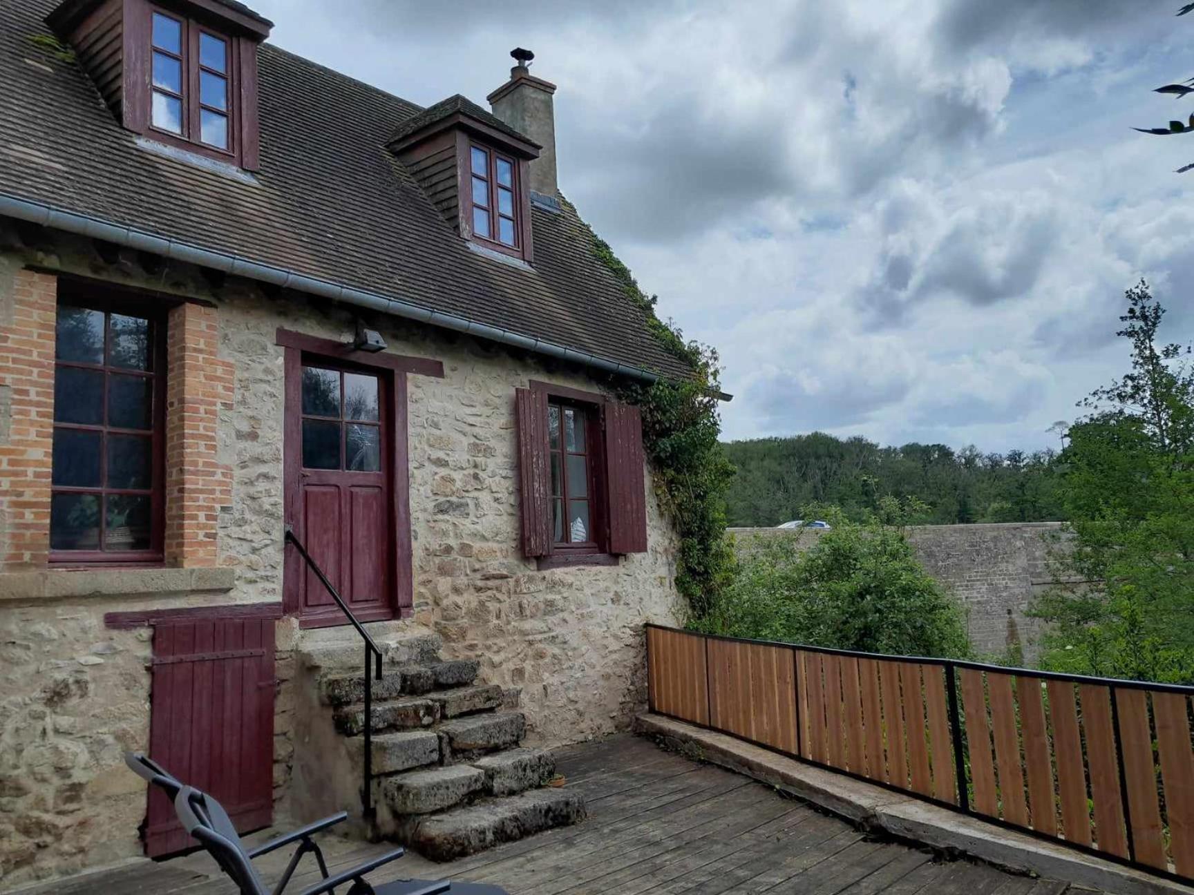Gite "La Petite" Saint-Benoit-du-Sault Buitenkant foto