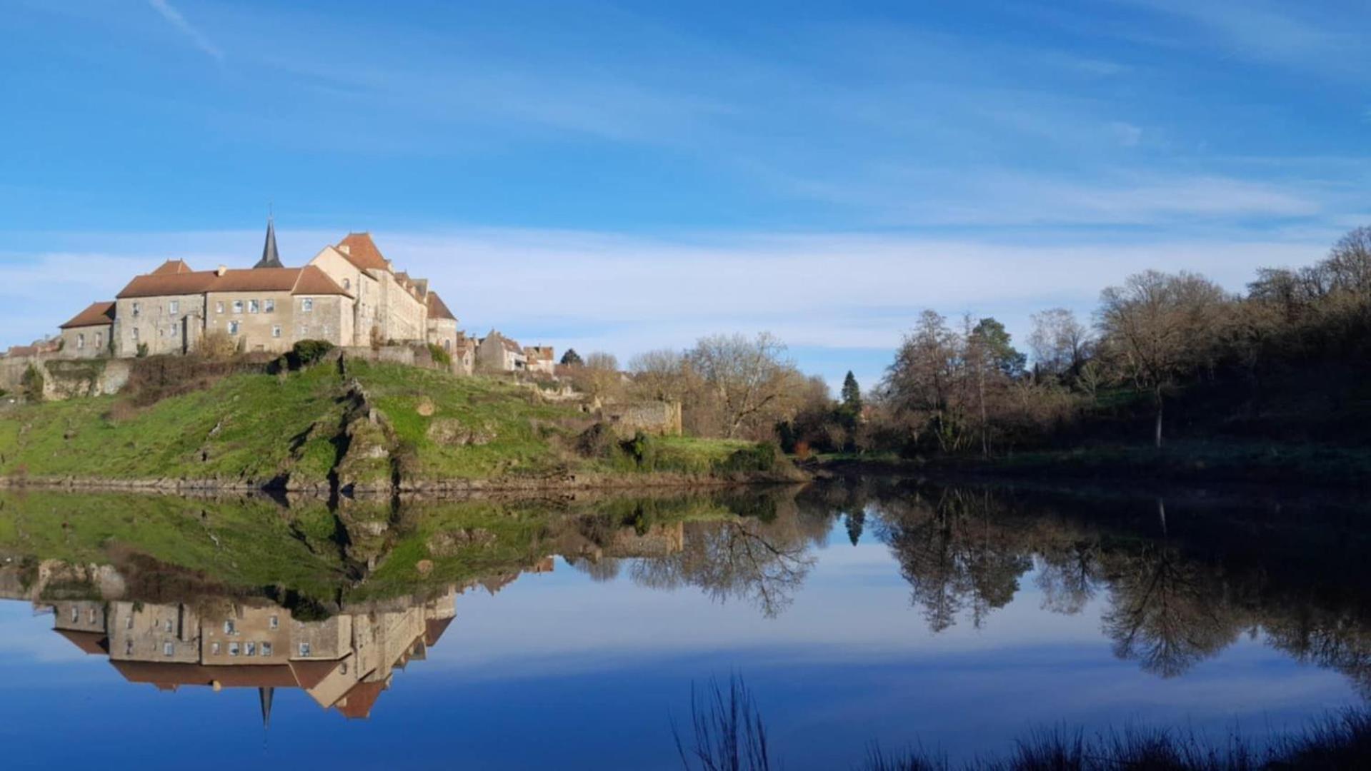 Gite "La Petite" Saint-Benoit-du-Sault Buitenkant foto